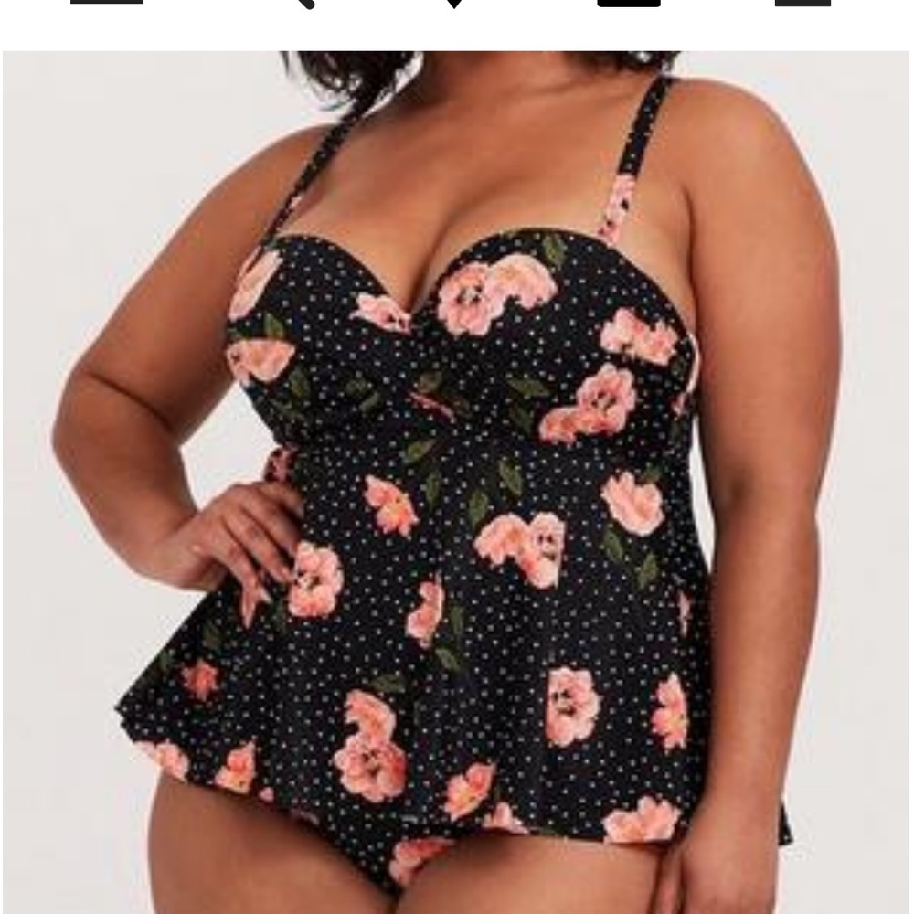 Torrid floral dot tankini with twist front